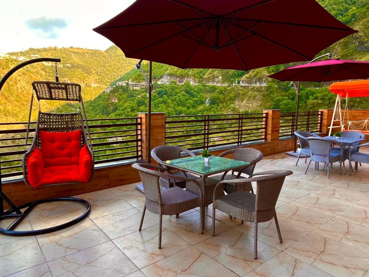 Doon Nature Valley Resort, Kempty Fall Mussoorie Buitenkant foto